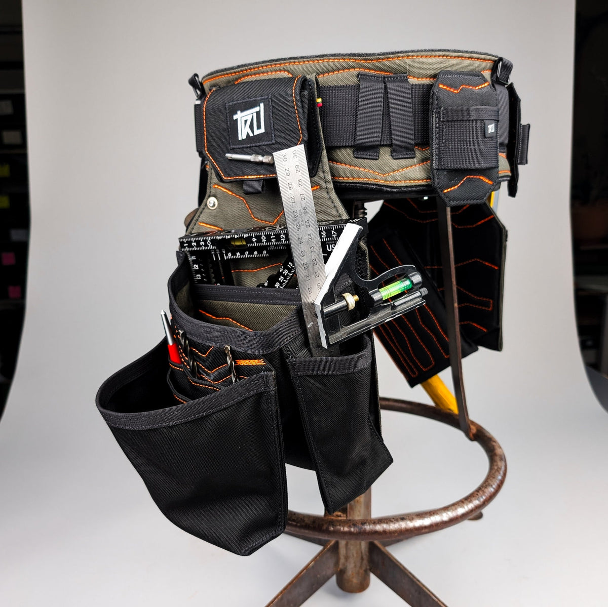 T1 SLUG Pouch — LH