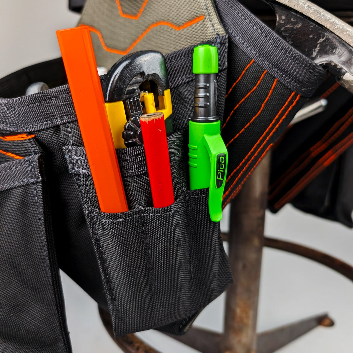 T1 SLUG Pouch — RH