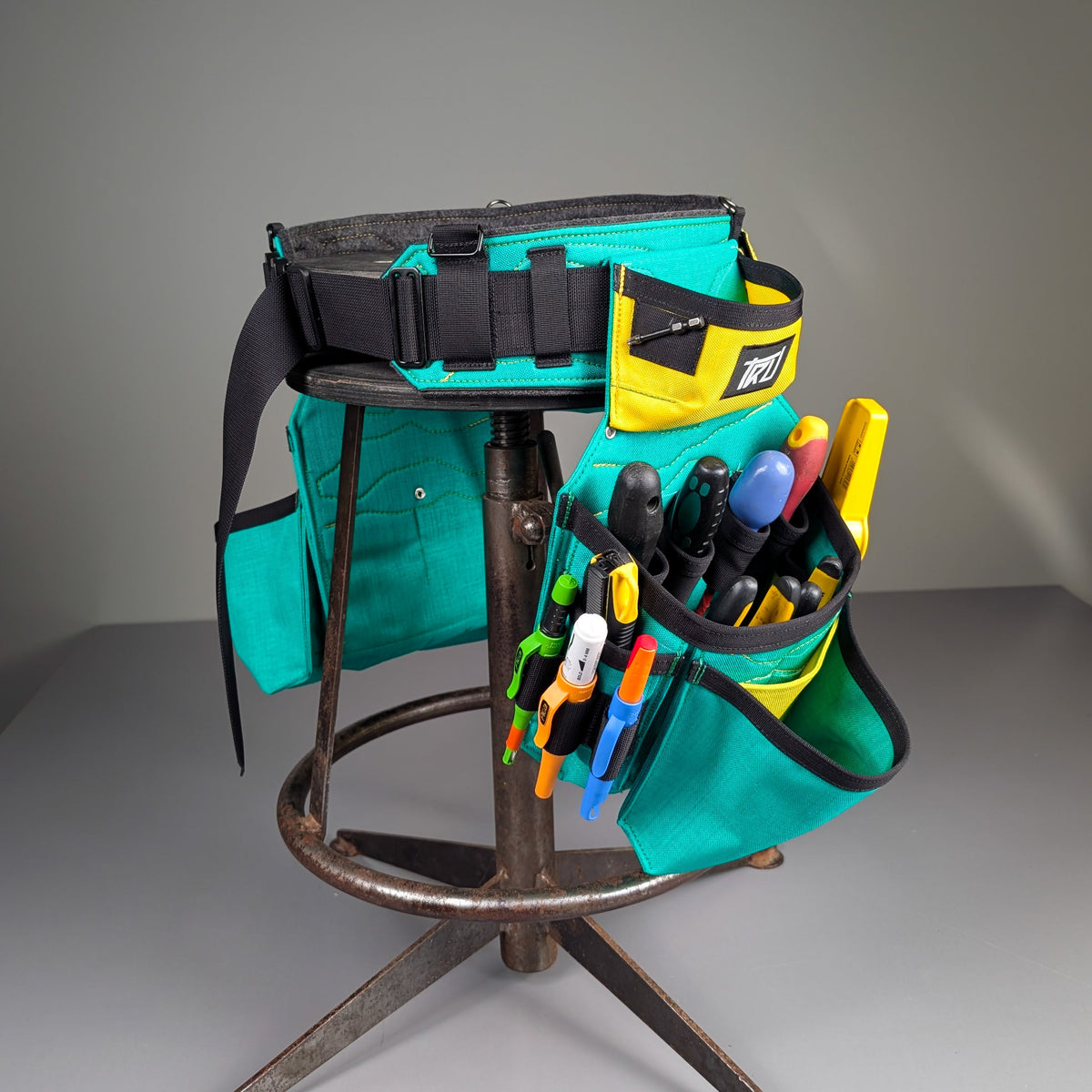 T2 AMP Pouch — Utility + Fastener + Vertical Tool