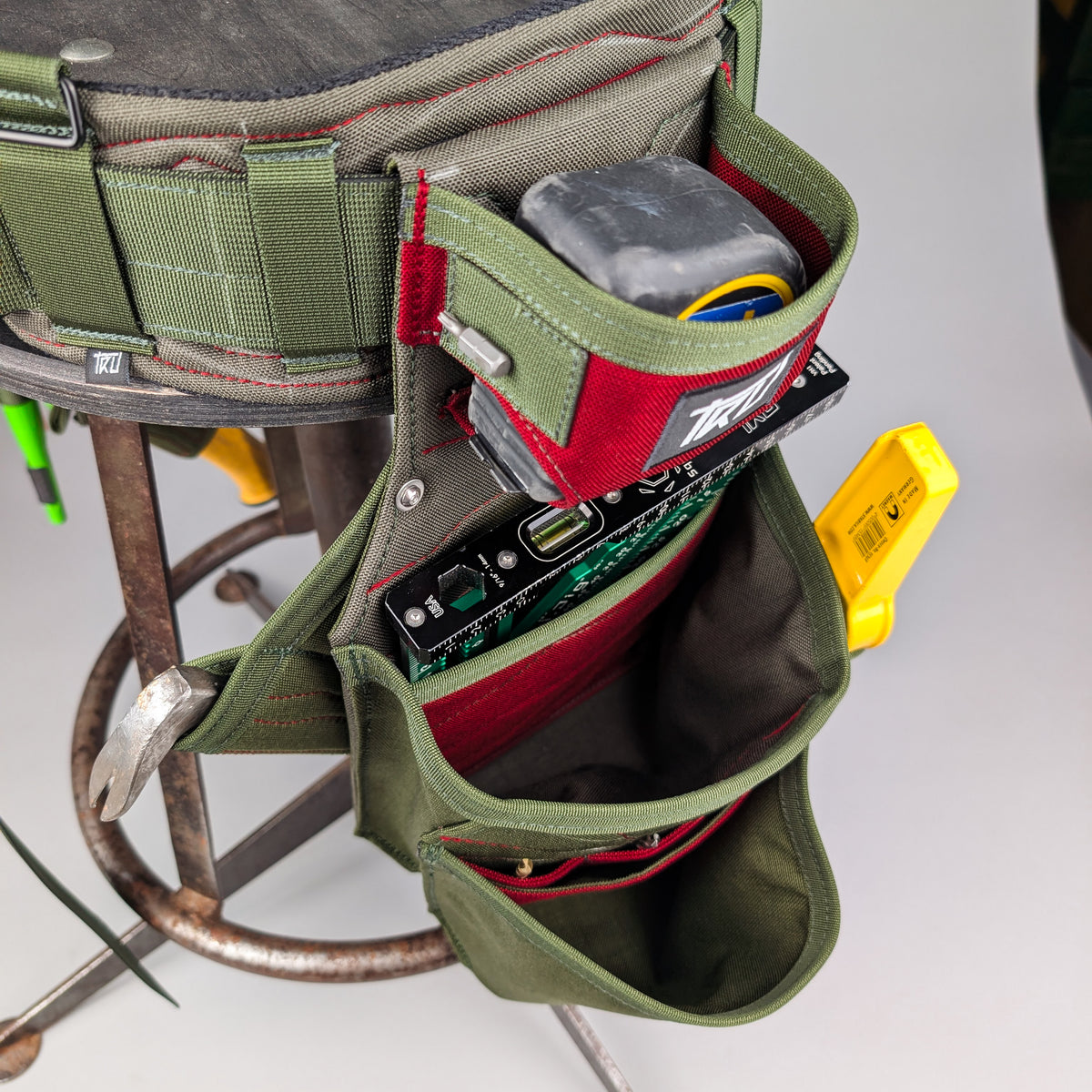T2 SLUG Pouch — Fastener + Vertical Tool