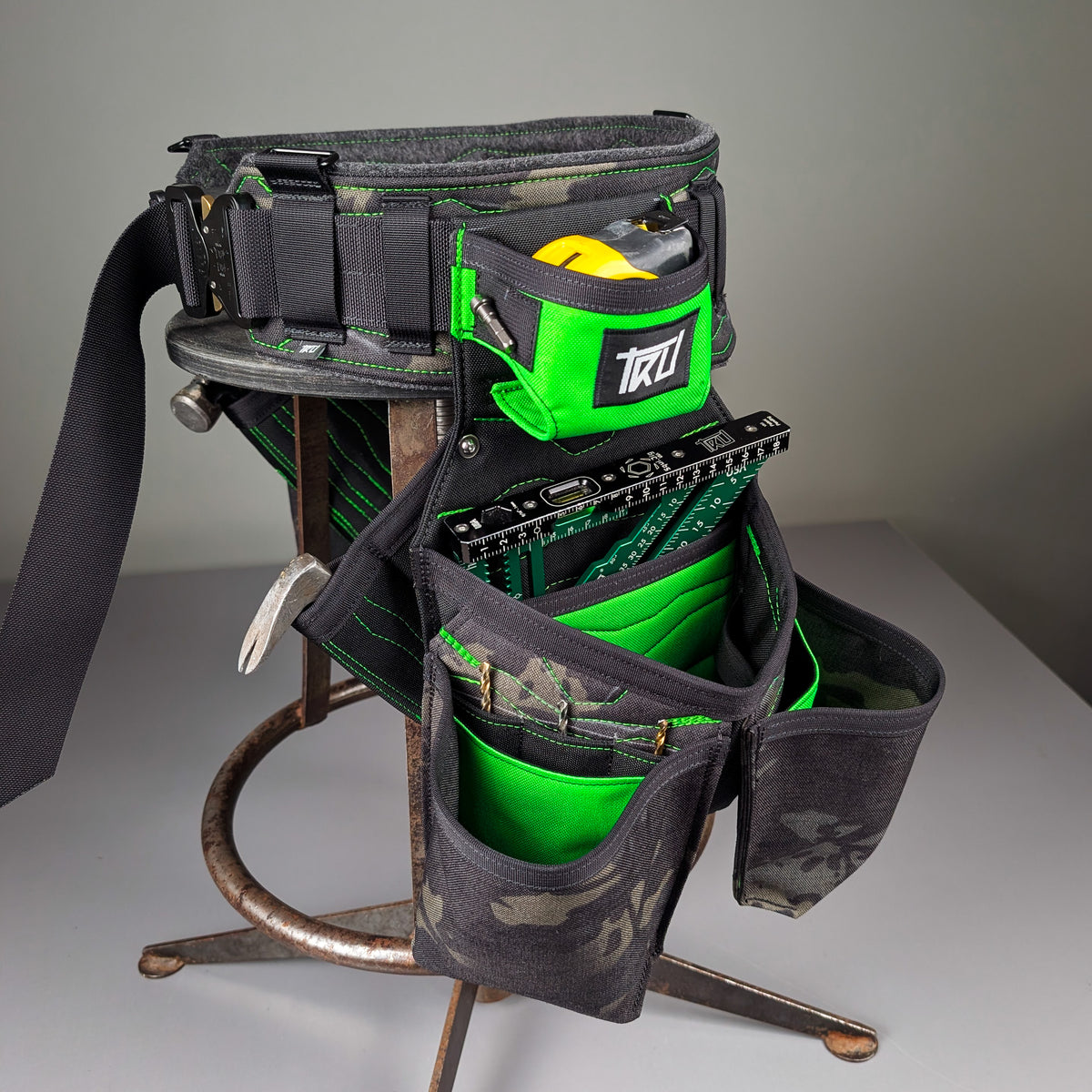 T2 SLUG Pouch — BS, Hard Shell