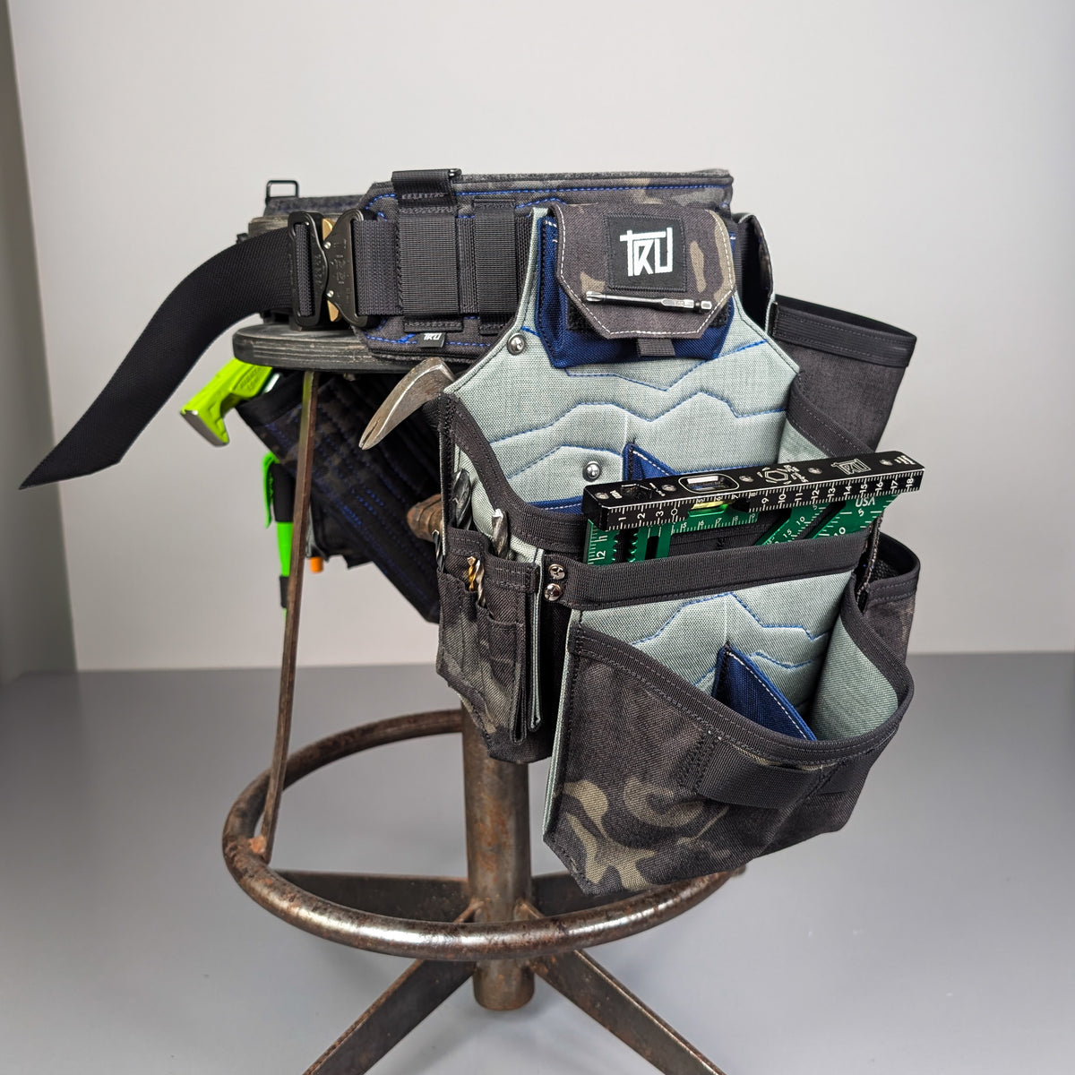 T2 WARDEN Pouch — 1