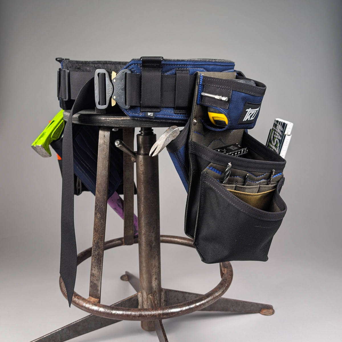 T2 MICRO Pouch — Fastener + Vertical Tool