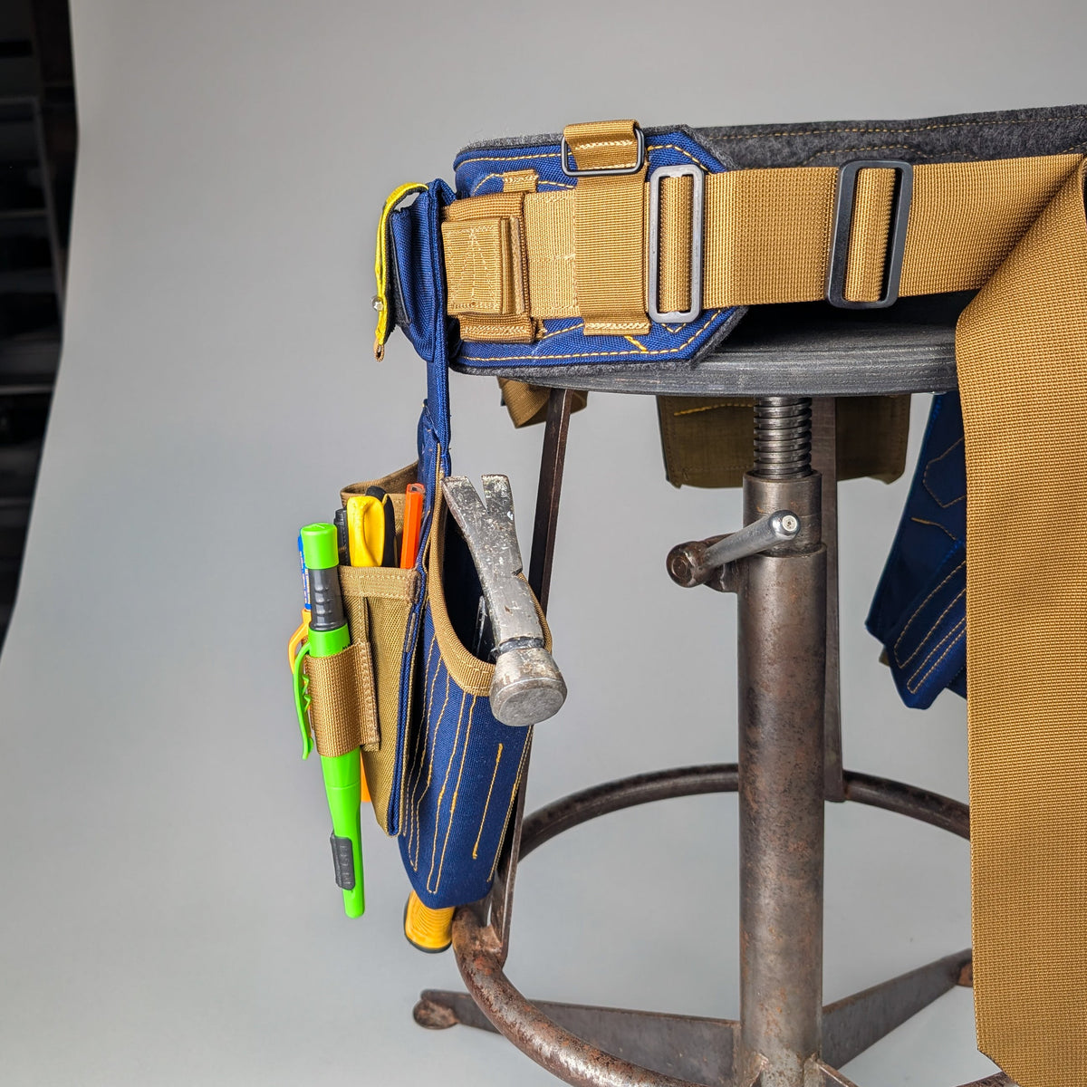 T2 SCOUT Pouch