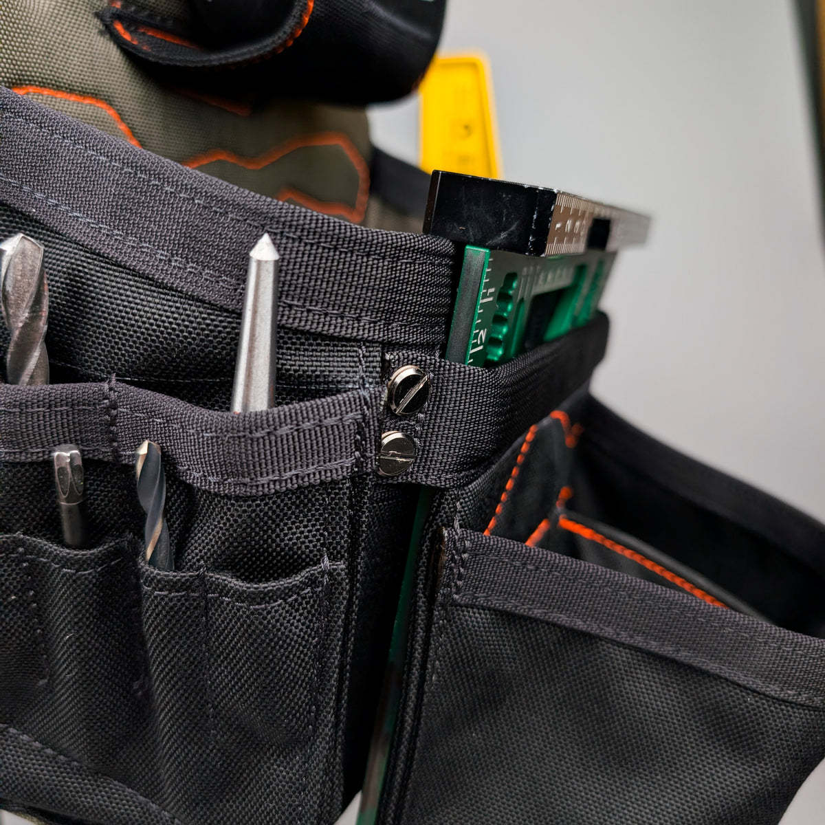 T1 WARDEN Pouch — LH