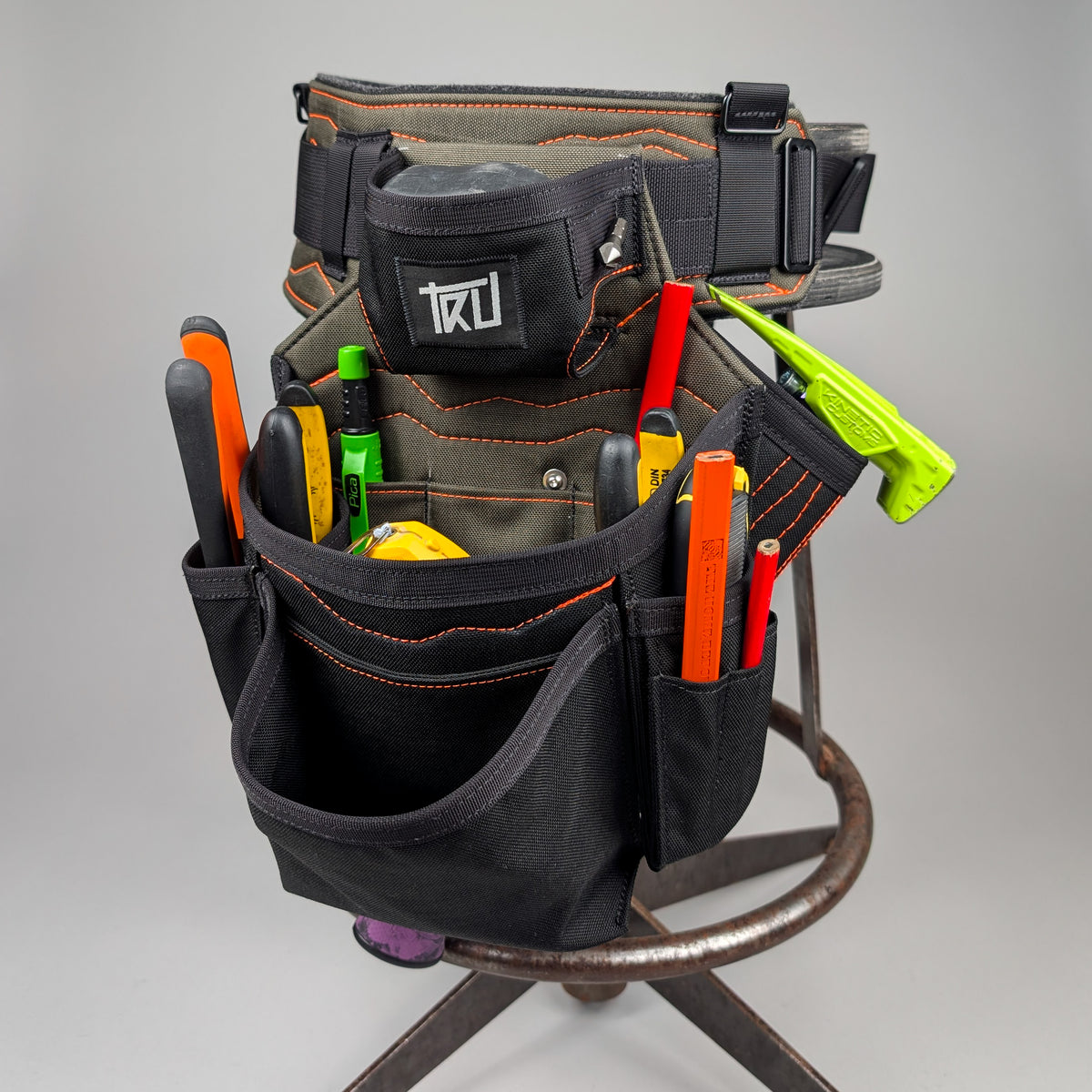 T1 WARDEN Pouch — RH