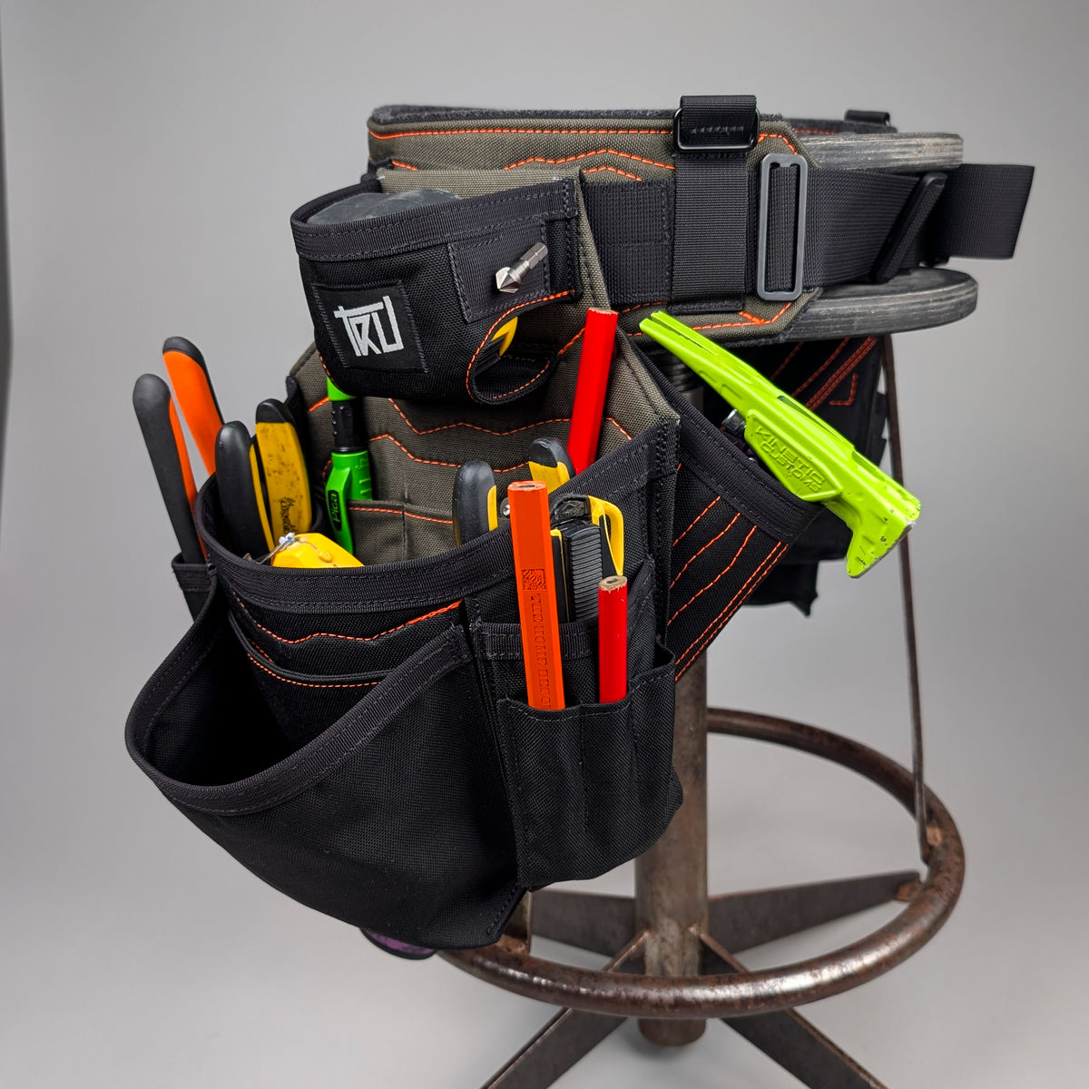 T1 WARDEN Pouch — RH